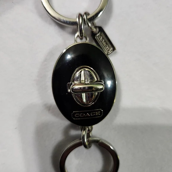 Coach Vintage Valet Turnlock Keychain - Picture 3 of 7